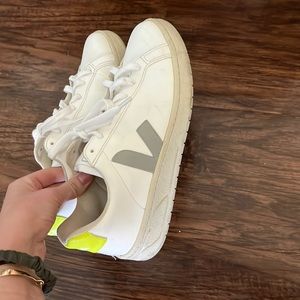 Vejas sneakers- lightly worn
